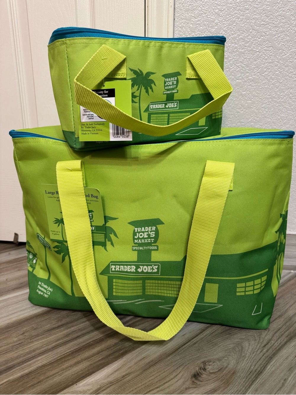 Trader Joe's Lime Green Insulated Tote & Lunch Bag Set